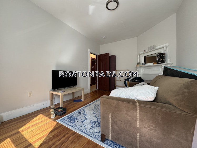 Maryland St., Boston