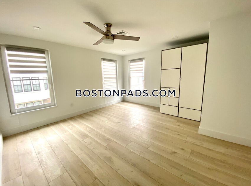 BOSTON - SOUTH BOSTON - ANDREW SQUARE - 5 Beds, 3 Baths - Image 10
