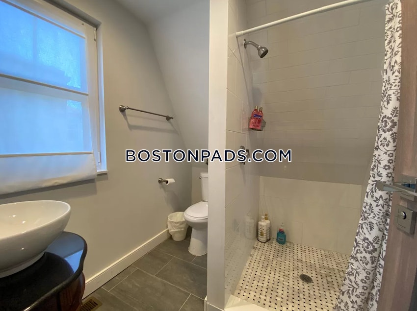 BOSTON - SOUTH BOSTON - ANDREW SQUARE - 5 Beds, 3 Baths - Image 18