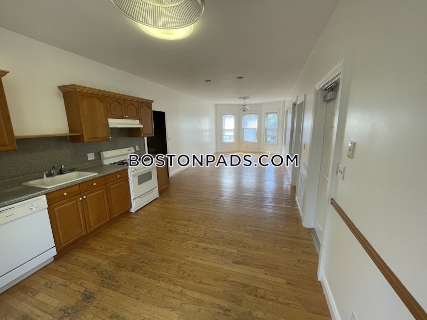 BOSTON - BRIGHTON - OAK SQUARE - 4 Beds, 2.5 Baths - Image 22