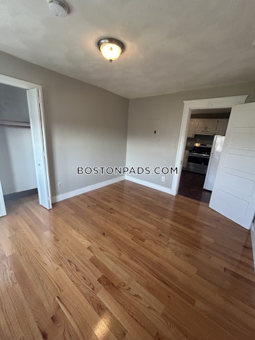 Boston - 2 Beds, 1 Baths