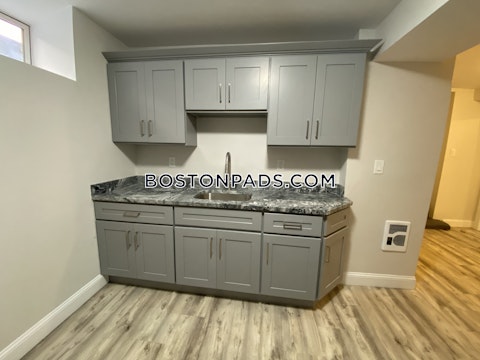 Verrill St. Boston photo 6