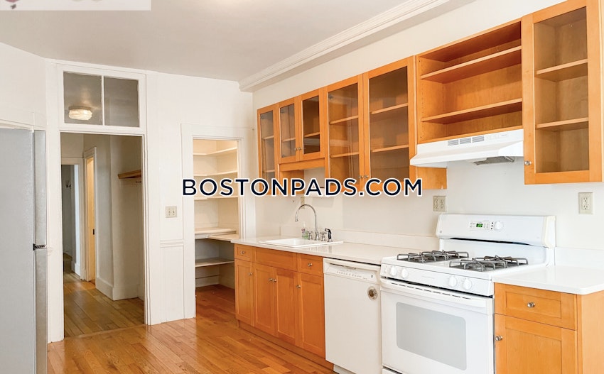 BROOKLINE - BROOKLINE HILLS - 3 Beds, 1.5 Baths - Image 2