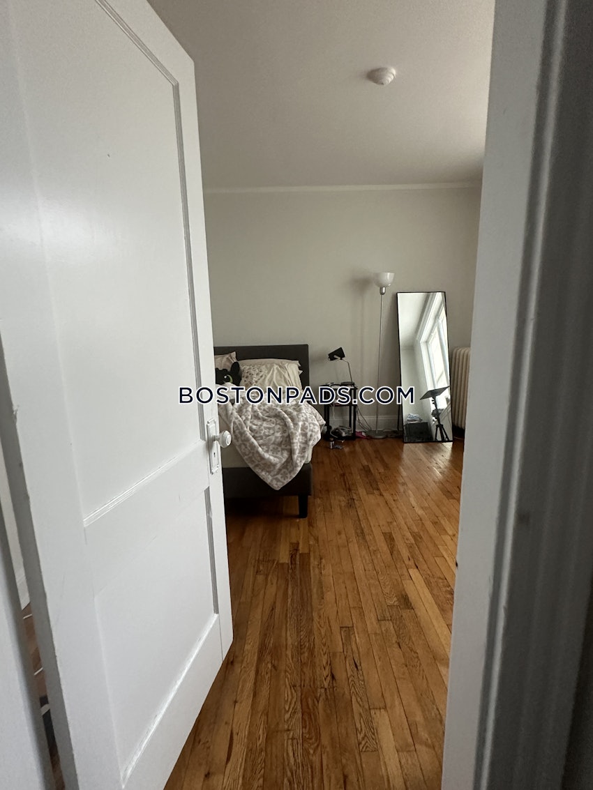 BOSTON - ALLSTON - 1 Bed, 1 Bath - Image 14