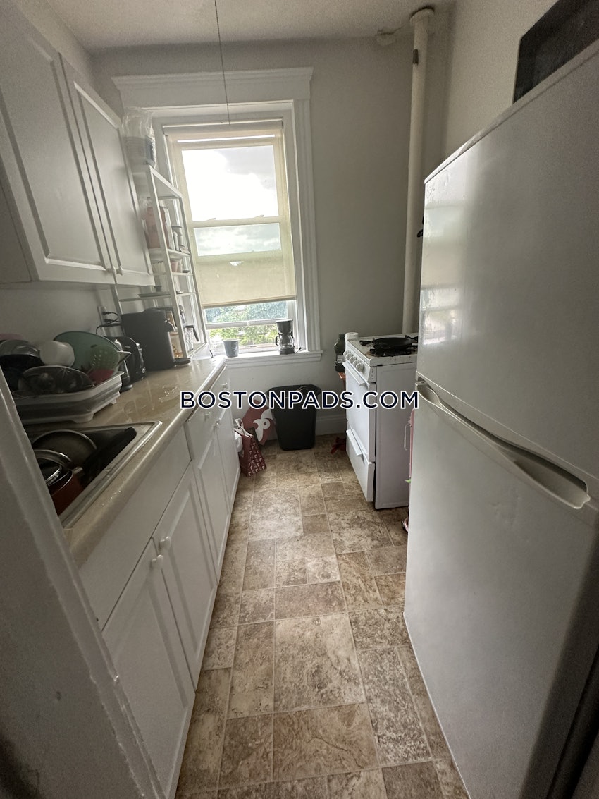 BOSTON - ALLSTON - 1 Bed, 1 Bath - Image 3