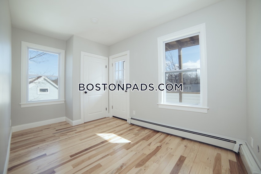 BROOKLINE - CHESTNUT HILL - 3 Beds, 1.5 Baths - Image 9