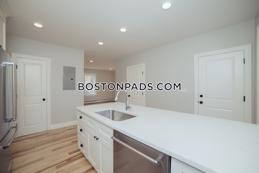 BROOKLINE - CHESTNUT HILL - 3 Beds, 1.5 Baths - Image 7