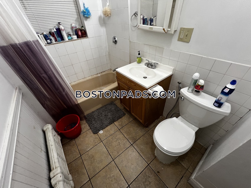 BOSTON - FORT HILL - 3 Beds, 1 Bath - Image 34