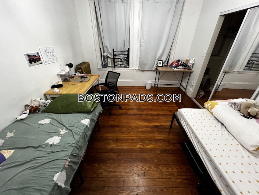BOSTON - FORT HILL - 3 Beds, 1 Bath - Image 18