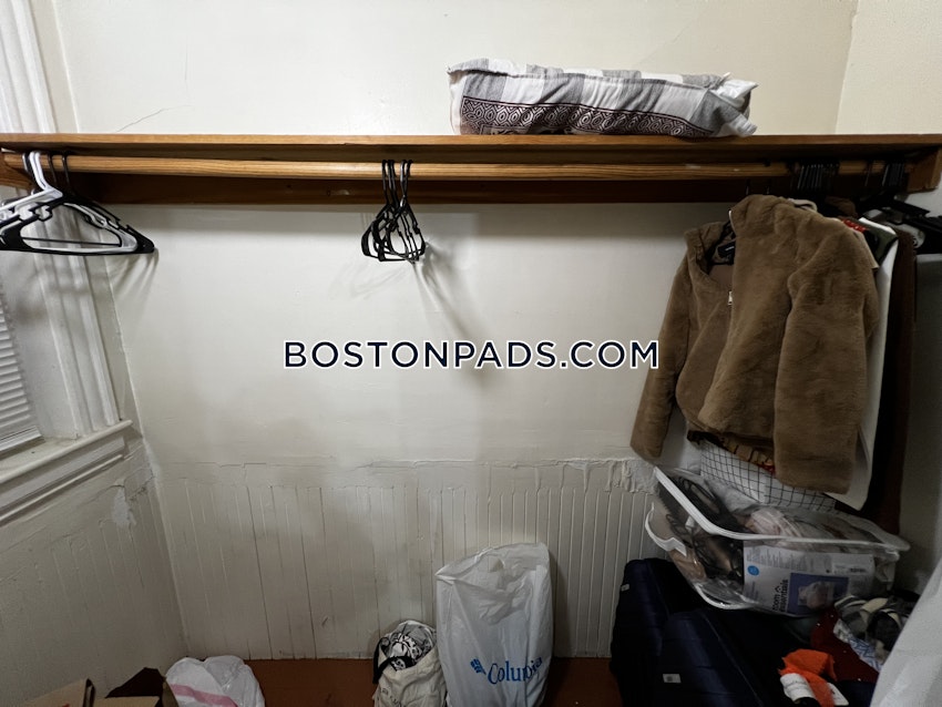 BOSTON - FORT HILL - 3 Beds, 1 Bath - Image 14