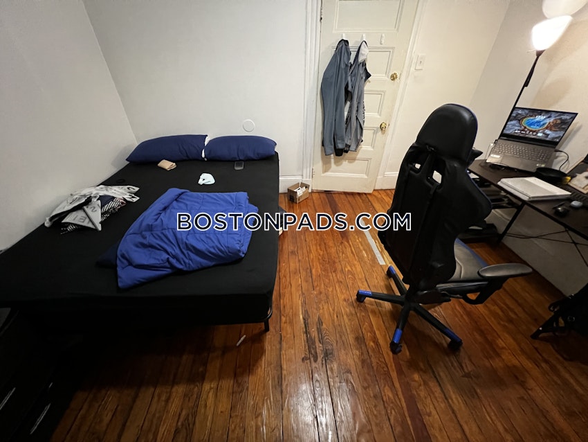 BOSTON - FORT HILL - 3 Beds, 1 Bath - Image 7