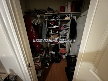 Boston - 4 Beds, 1 Baths