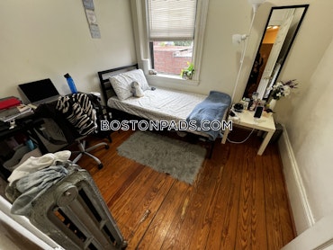 Boston - 4 Beds, 1 Baths