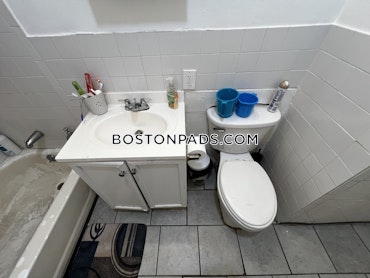 Boston - 4 Beds, 1 Baths