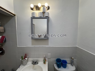 Boston - 4 Beds, 1 Baths