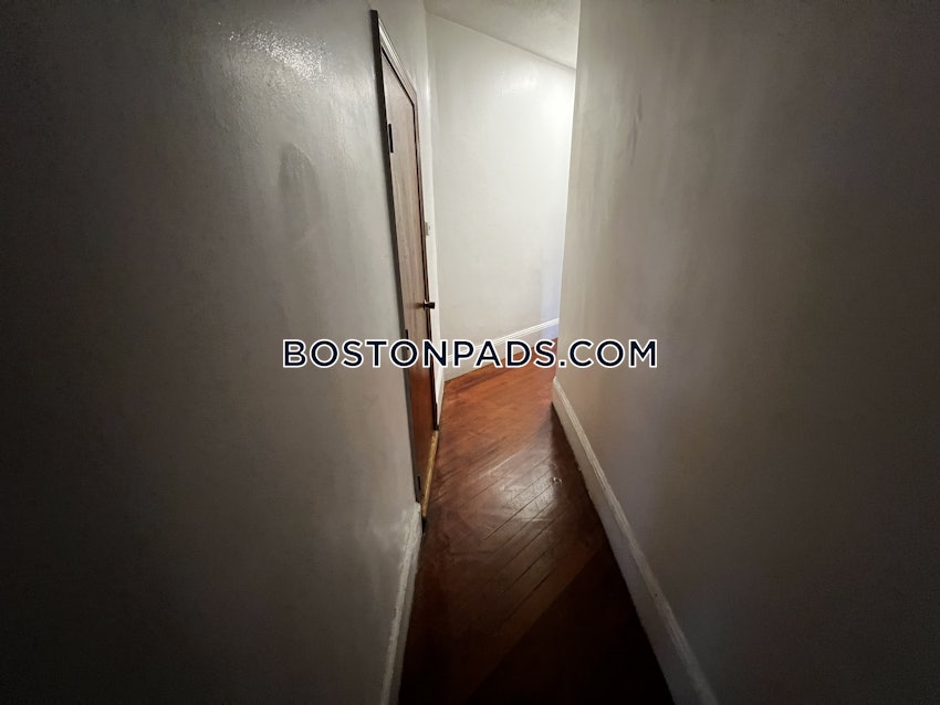 BOSTON - FORT HILL - 5 Beds, 1 Bath - Image 40