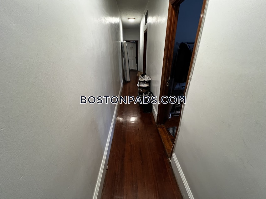 BOSTON - FORT HILL - 5 Beds, 1 Bath - Image 38