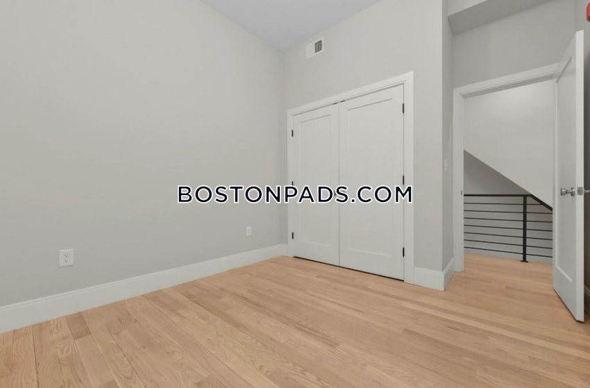 BOSTON - EAST BOSTON - JEFFRIES POINT - 5 Beds, 4 Baths - Image 11