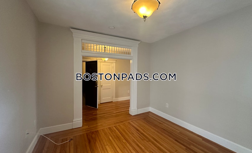 BOSTON - FENWAY/KENMORE - 3 Beds, 1 Bath - Image 6