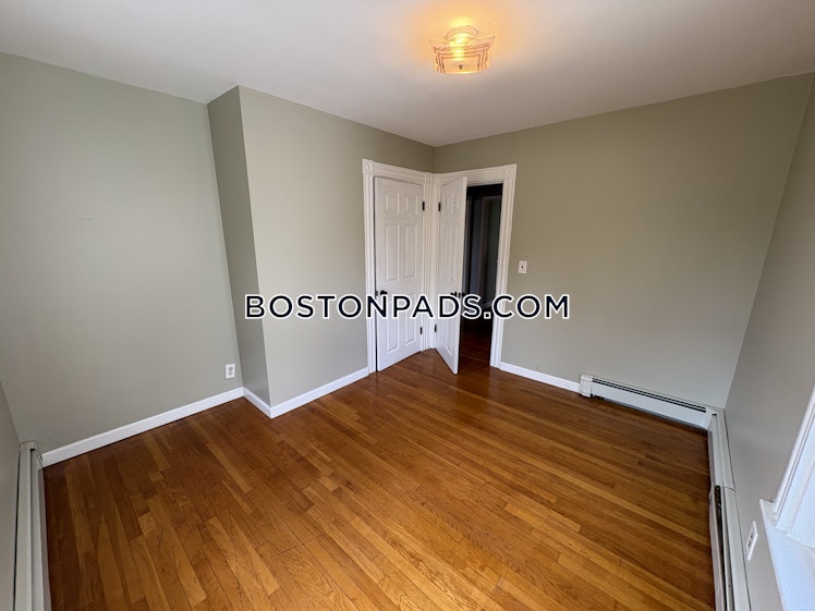 High Street Place, Brookline