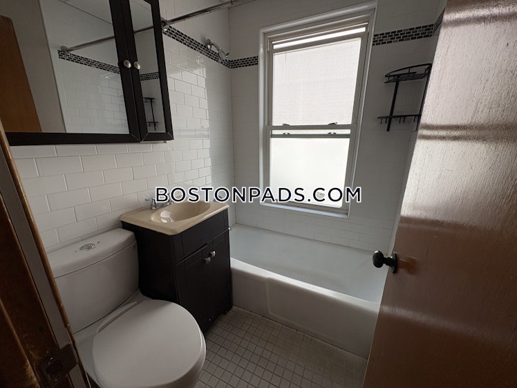 High Street Place, Brookline