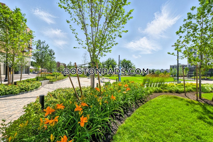 Hichborn St., Boston