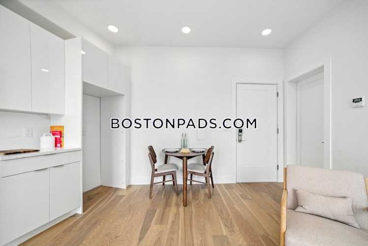 Hichborn St., Boston