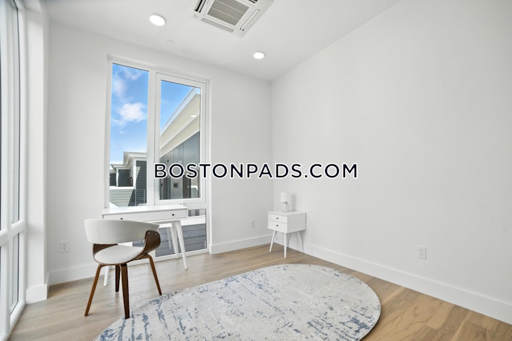 Hichborn St., Boston