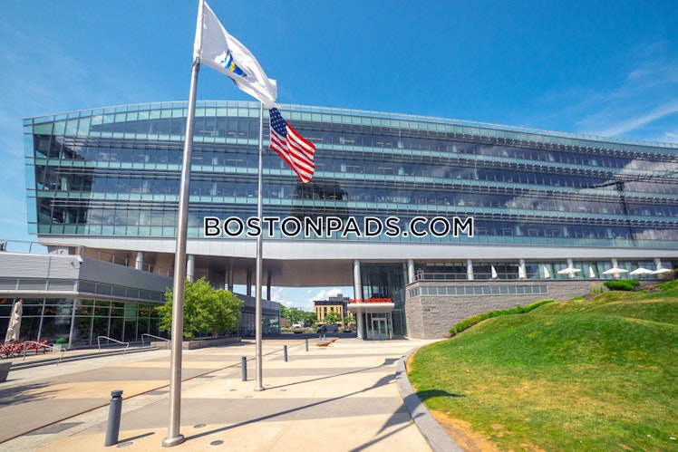 Hichborn St., Boston