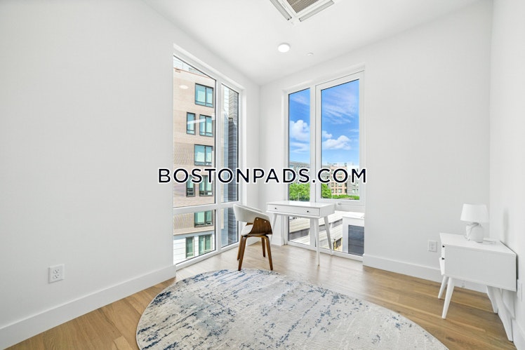 Hichborn St., Boston