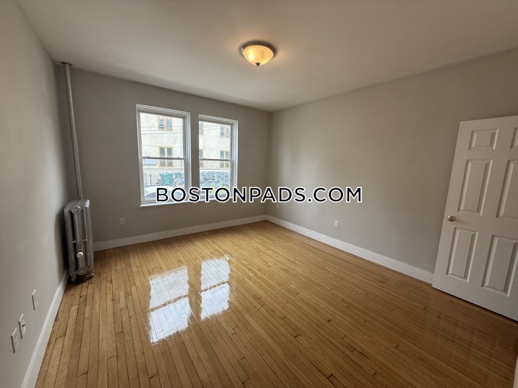 Farrington Ave., Boston