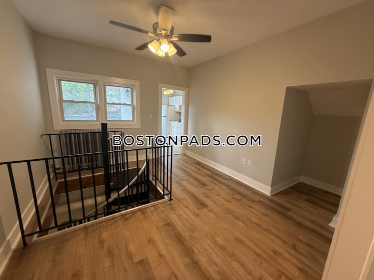 Farrington Ave., Boston