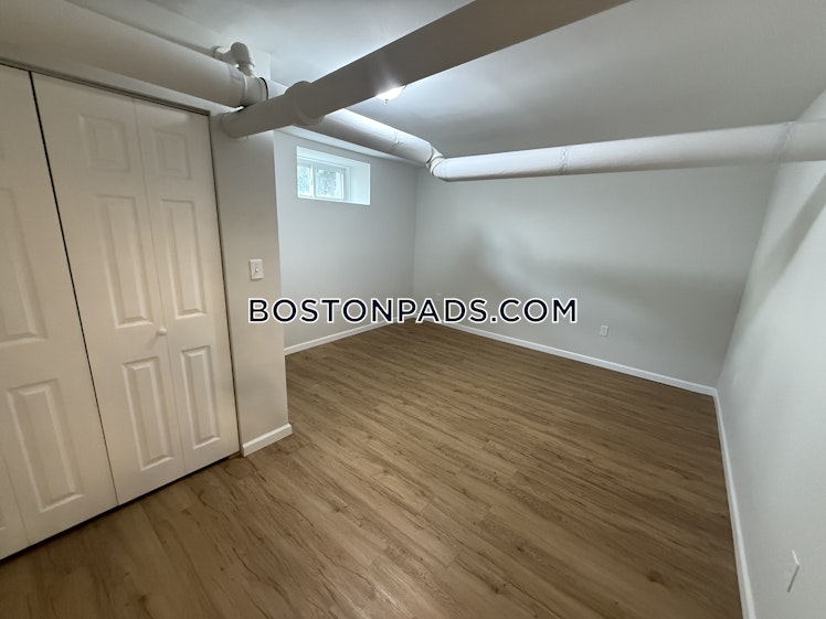 Farrington Ave., Boston