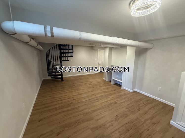 Farrington Ave., Boston