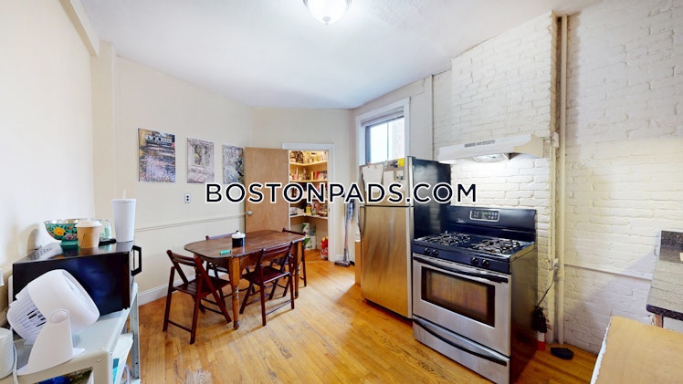 Hammond St., Roxbury Crossing