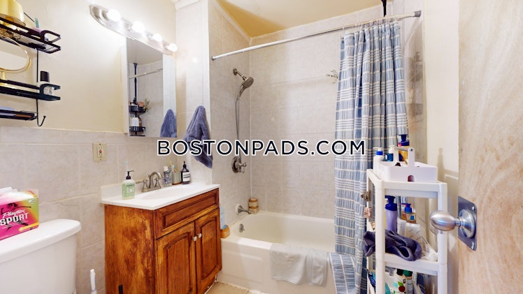 Hammond St., Roxbury Crossing