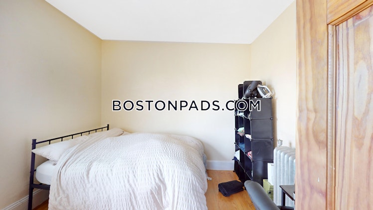 Hammond St., Roxbury Crossing