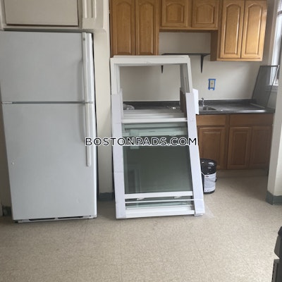 Dorchester 3 bedroom 1 baths in BOSTON Boston - $3,100 No Fee