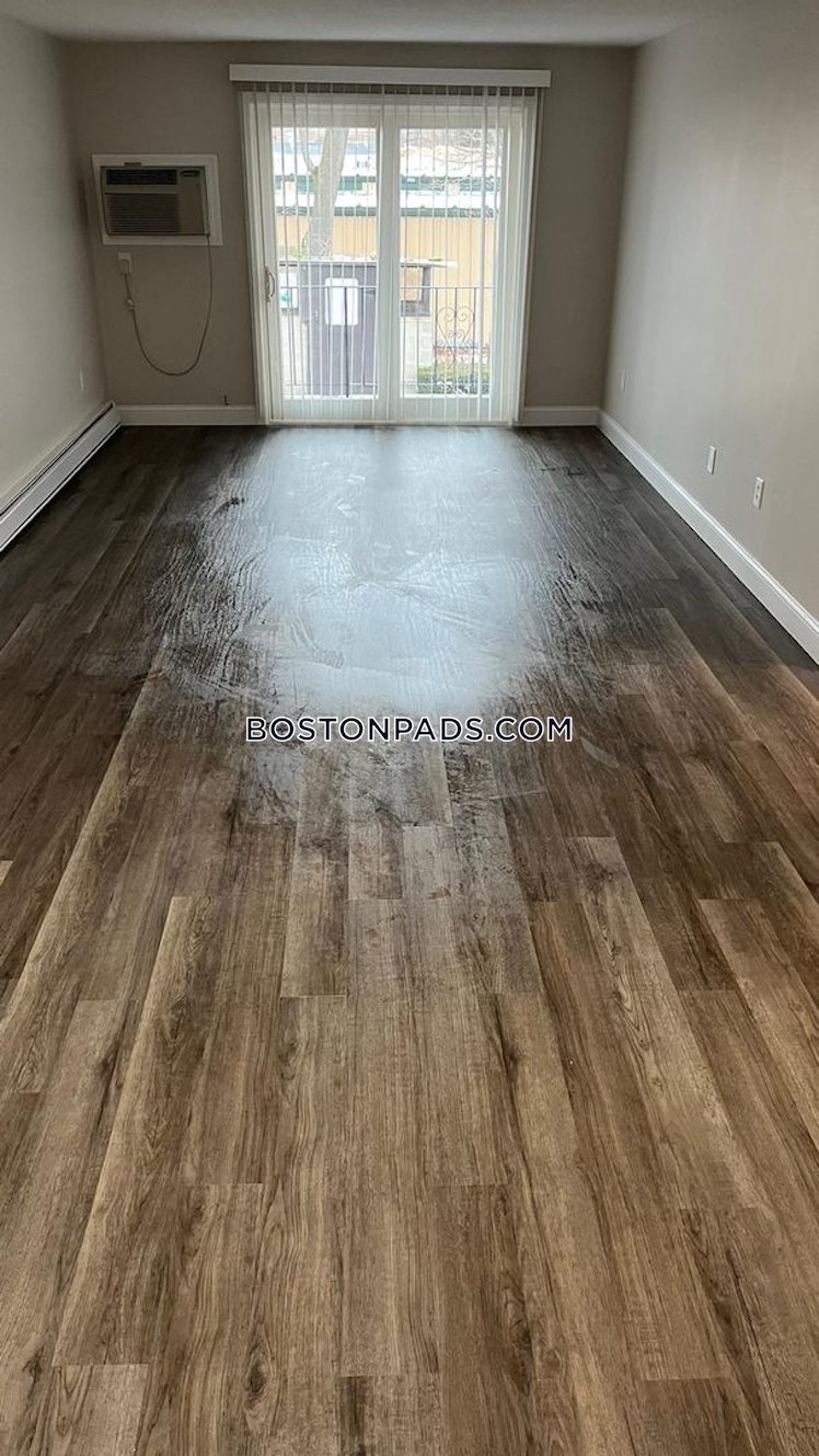 Farm Rd., Marlborough