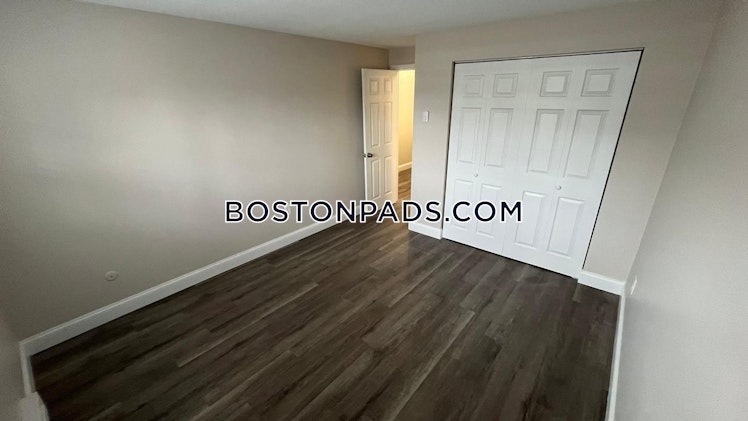 Farm Rd., Marlborough