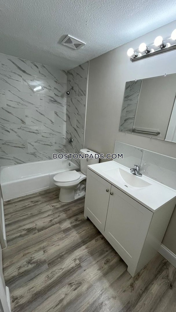 Farm Rd., Marlborough