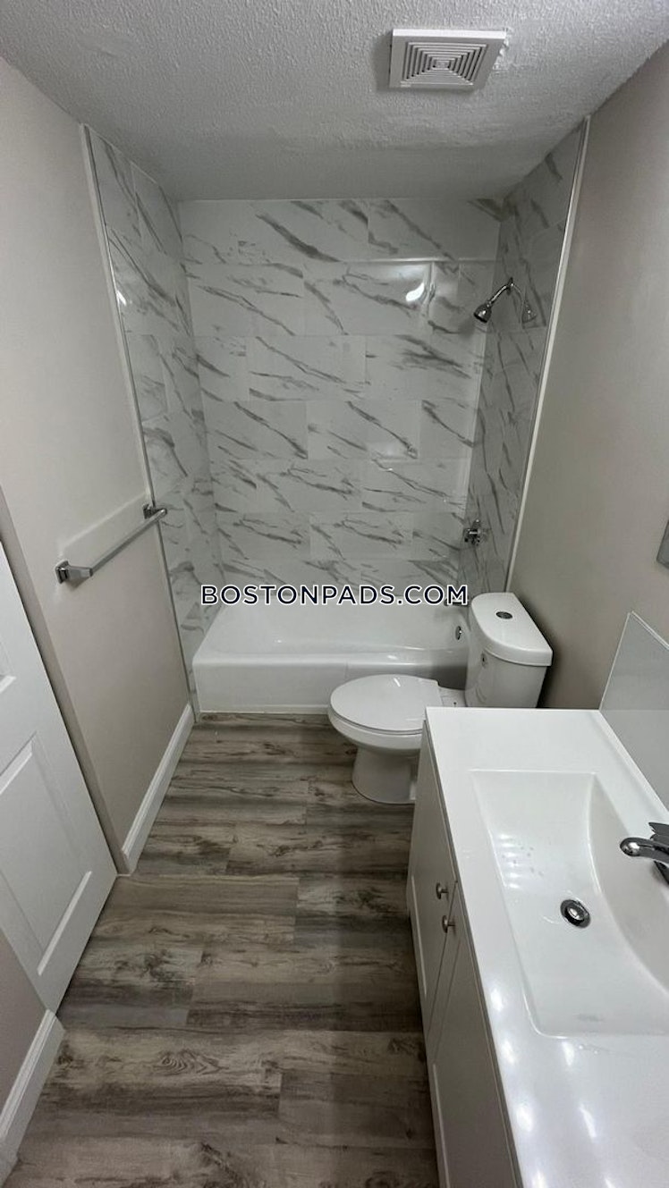 Farm Rd., Marlborough