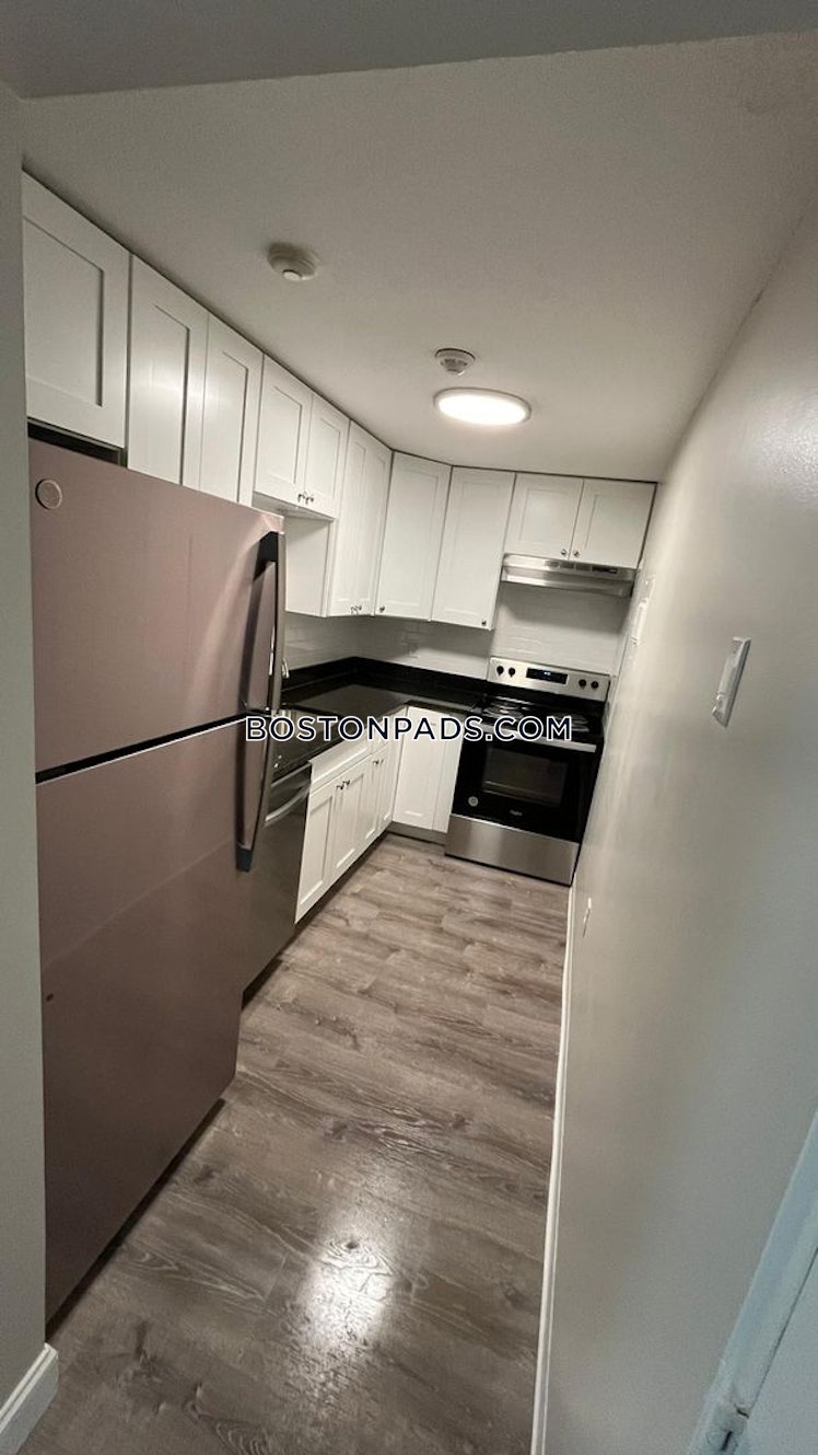 Farm Rd., Marlborough