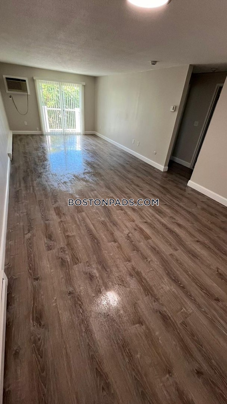 Farm Rd., Marlborough