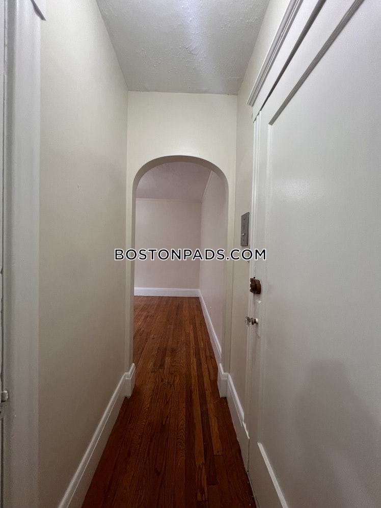 Pleasant St., Malden