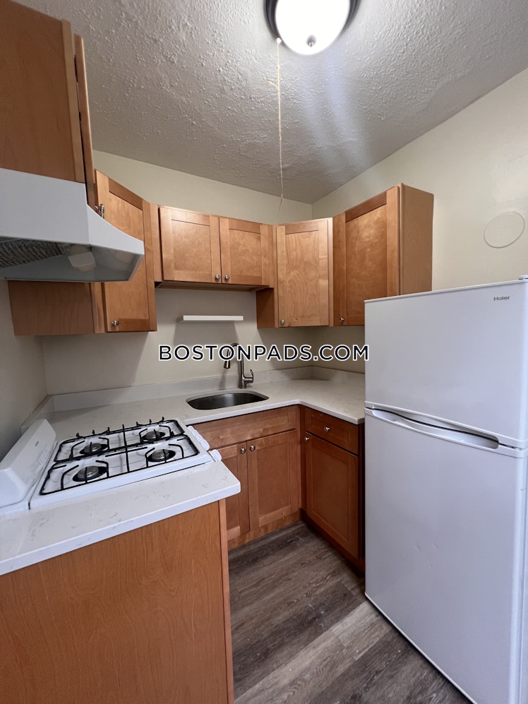 Pleasant St., Malden