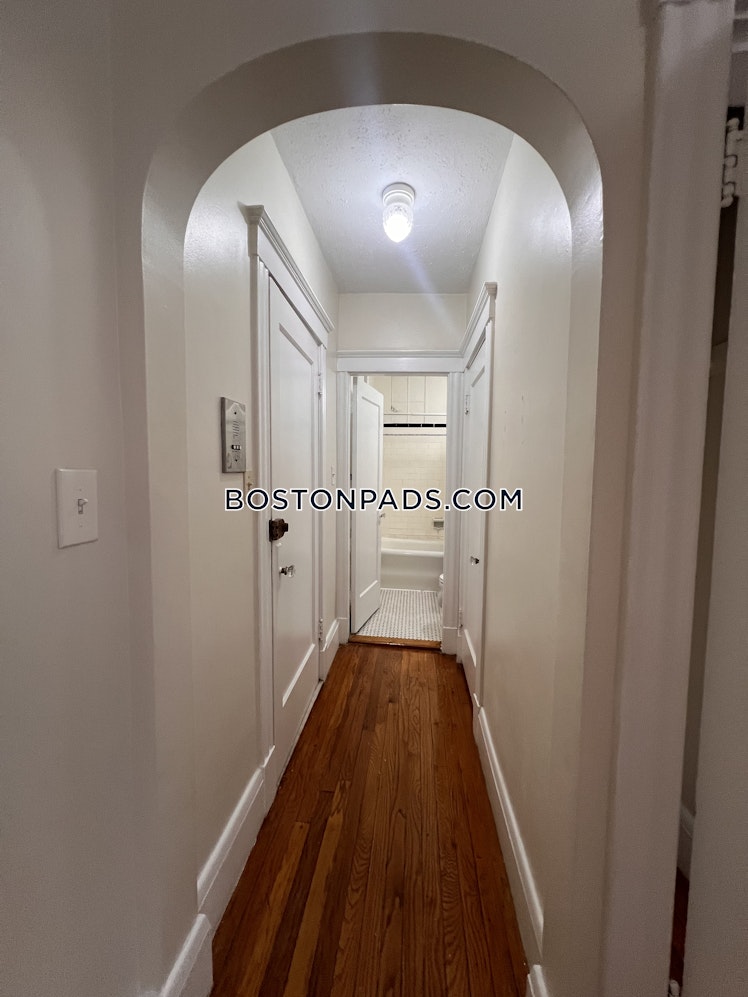 Pleasant St., Malden