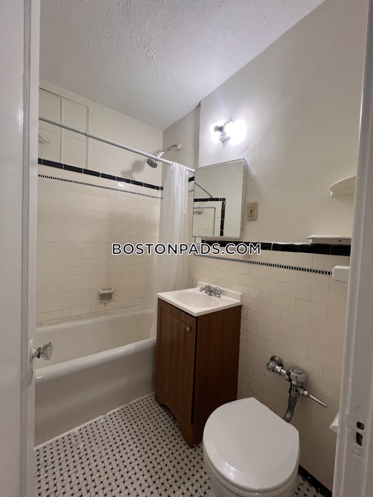 Pleasant St., Malden