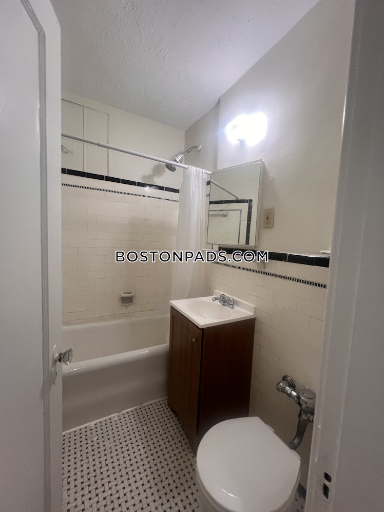 Pleasant St., Malden