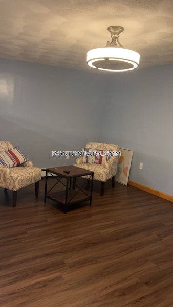 S Cambridge St. Revere